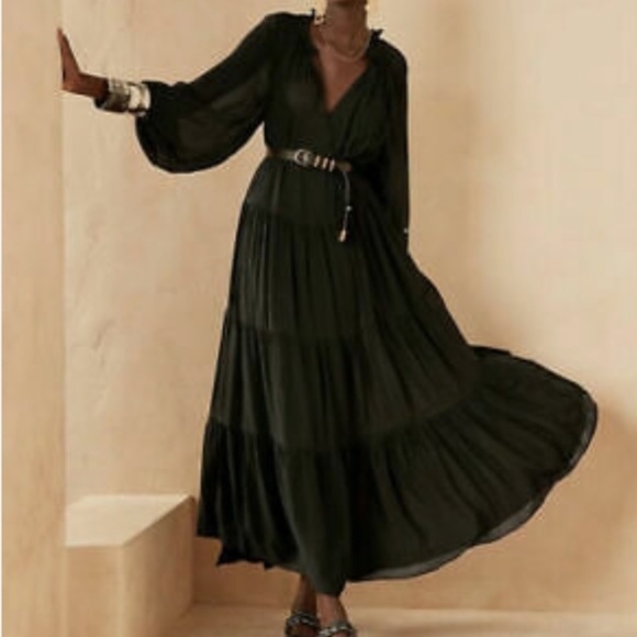 Banana Republic Dresses & Skirts - Banana Republic NWT Beautiful long black tiered Maxi Dress